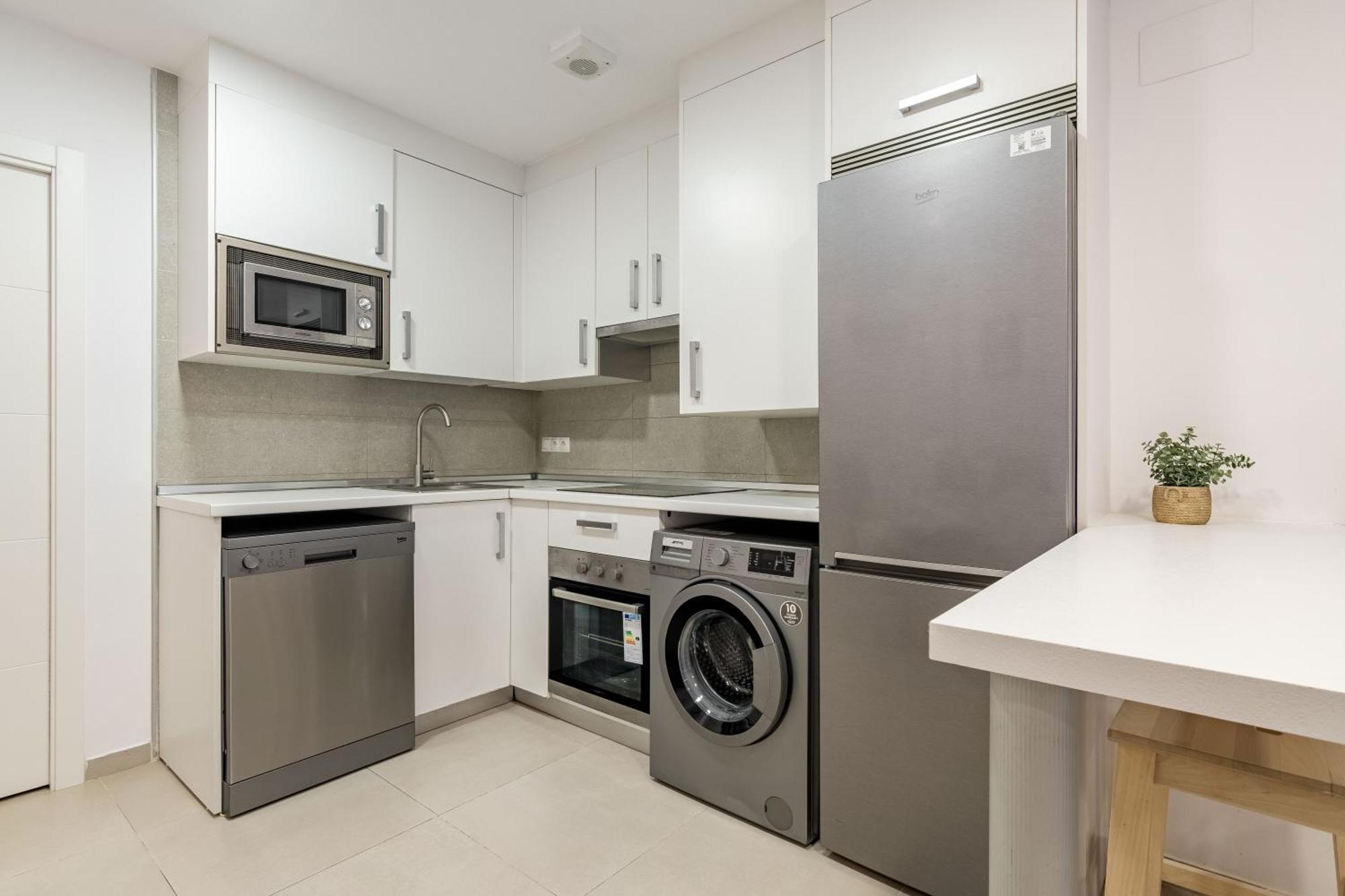 La Elipa Ii - De 2 Apartment Madrid